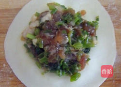猪肉芹菜饺子馅的做法图解7