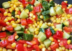 素炒玉米三丁的做法圖解3