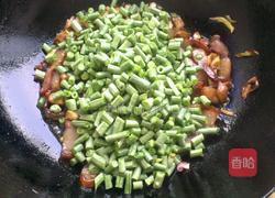 腊肉豆角焖饭的做法图解7