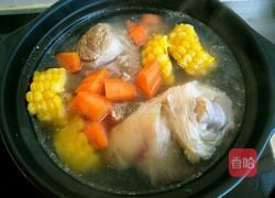 胡萝卜玉米骨头汤的做法图解7