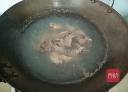 白扁豆龙骨汤的做法图解2