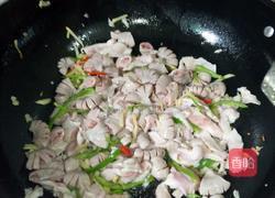 爆炒猪生肠的做法图解4