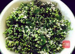 韭菜花酱的做法图解1