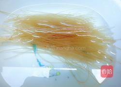黄豆芽炒粉丝的做法图解1