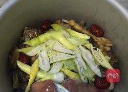 扁尖老鸭煲的做法图解3