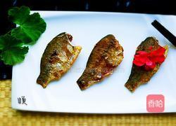 炸小鲫鱼的做法图解8