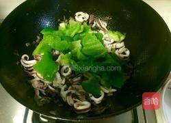 鱿鱼炒咸菜的做法图解7