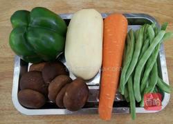 时蔬五花肉煲仔饭的做法图解1