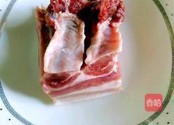 五花肉泡菜汤的做法图解1