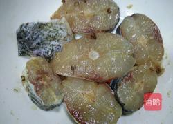 红烧花鲢鱼段的做法图解3