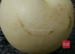 冰糖雪梨的做法图解1