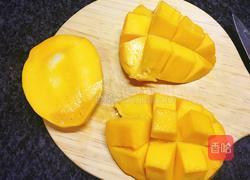 芒果气泡饮的做法图解1