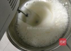戚风蛋糕的做法图解6