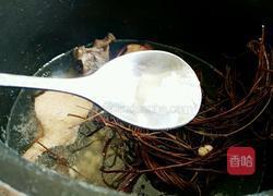 薏米鸡骨草茯苓煲老鸭的做法图解5