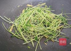 豌豆苗烩豆腐的做法图解7