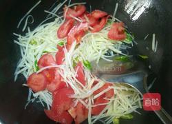 土豆丝炒西红柿的做法图解6