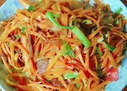 红萝卜炒五花肉的做法图解7