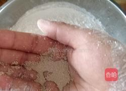 我用高筋面粉做的花卷馒头的做法图解2