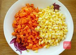 胡萝卜玉米汁的做法图解2