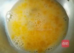 鸡蛋面汤的做法图解1