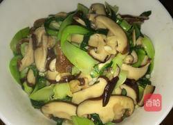 香菇炒青菜的做法图解4