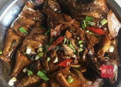 焖黑鱼的做法图解3