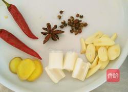 沙锅泥鳅炖豆腐的做法图解3