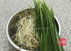 韭菜豆芽的做法图解1