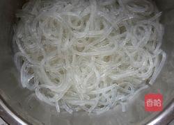 粉条土豆炖鸡块的做法图解2