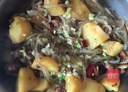 粉条土豆炖鸡块的做法图解5