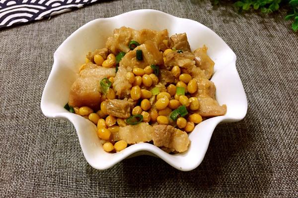 黄豆炖五花肉的做法大全