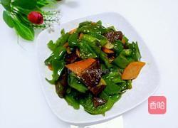 豆腐干炒青椒的做法图解7