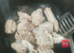 油豆角炖排骨的做法图解4