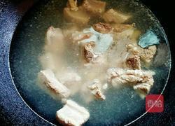 排骨莲藕山药汤的做法图解3
