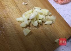 牛肉炒青椒的做法图解1