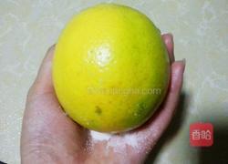 蜂蜜柠檬芦荟汁的做法图解2