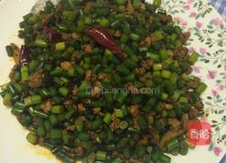 老干妈肉末炒蒜苗的做法图解6