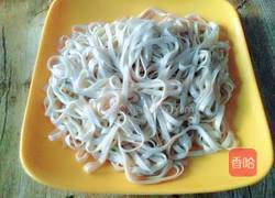 片片鱼葱油面的做法图解4