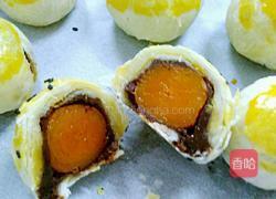 豆沙蛋黄酥的做法图解17