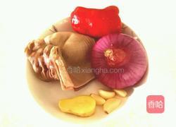 洋葱炒猪肚的做法图解1