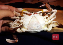 如何不用工具吃螃蟹的做法图解2