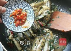 辣酱紫苏炒蛏子的做法图解6