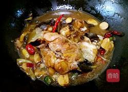 大蒜烧鲶鱼的做法图解10