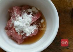 石斛花旗参炖瘦肉的做法图解3