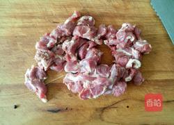 蒜爆羊肉的做法图解2