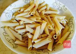 鸡脯肉蘑菇红酱意大利斜管面的做法图解5