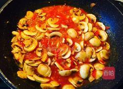 鸡脯肉蘑菇红酱意大利斜管面的做法图解8