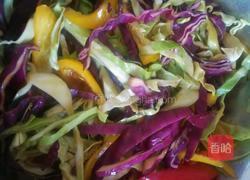 彩椒双色甘蓝卷饼的做法图解3