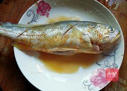 清蒸黄花鱼的做法图解1