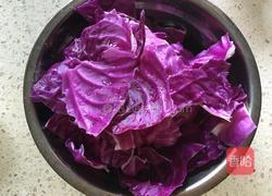 炝炒甘蓝的做法图解1